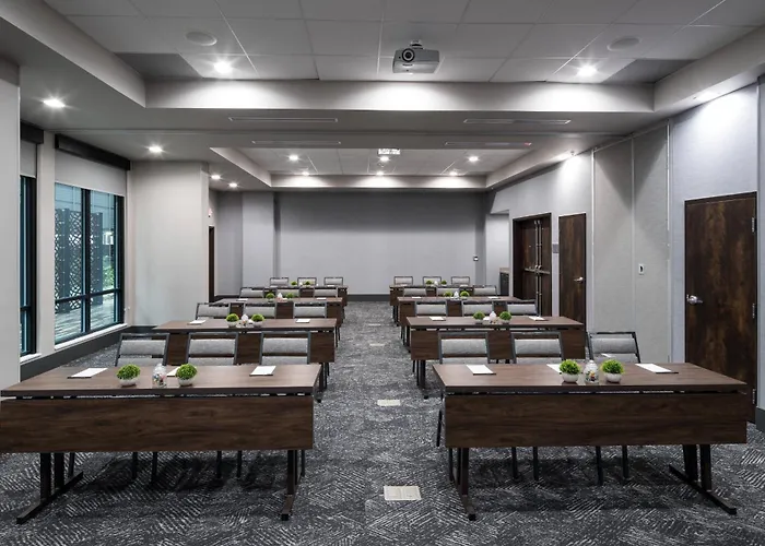 Courtyard By Marriott Houston Heights/I-10