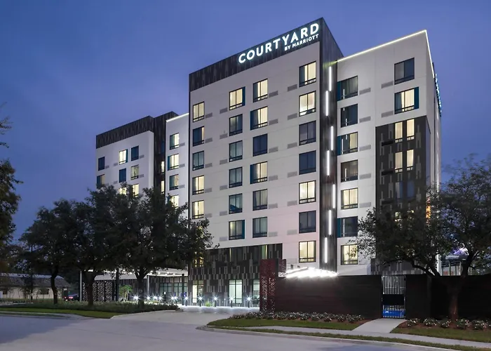 Courtyard By Marriott Houston Heights/I-10
