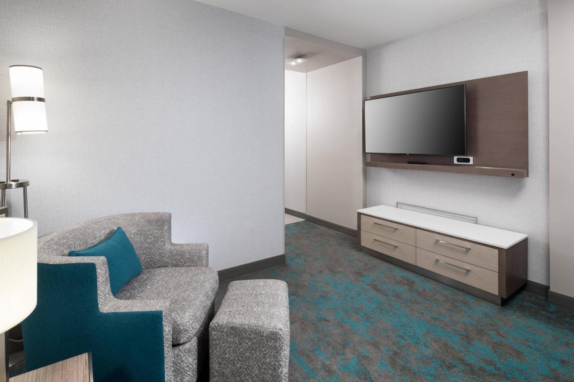 Courtyard By Marriott Heights/i-10 Hotel 3*
