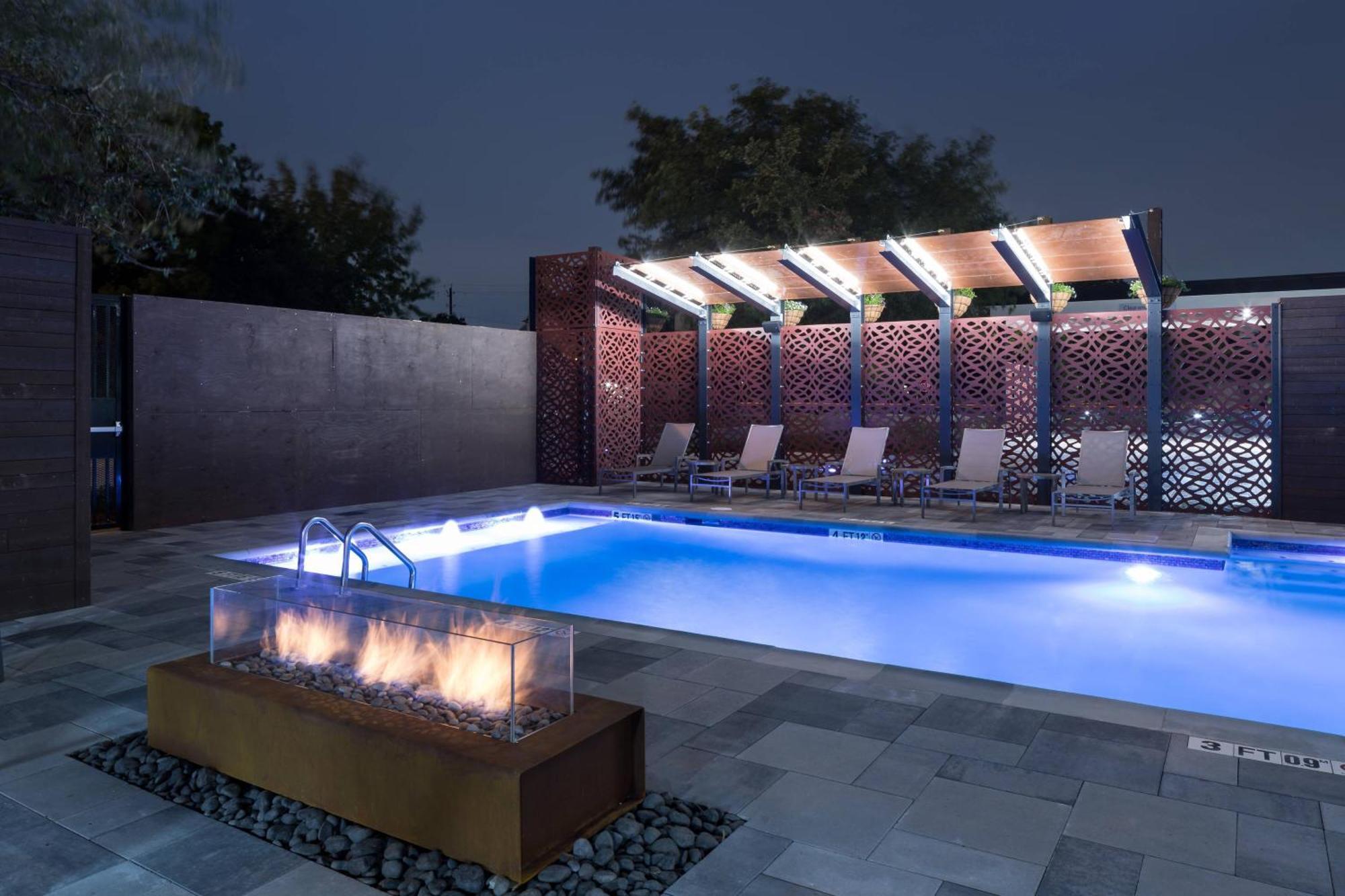 Courtyard By Marriott Heights/i-10 Hotel Houston